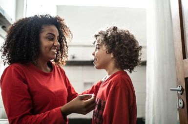 Hilfen für Frauen und Kinder